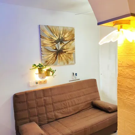 Apartment Lovely Views, Heated Pool, Great Location *