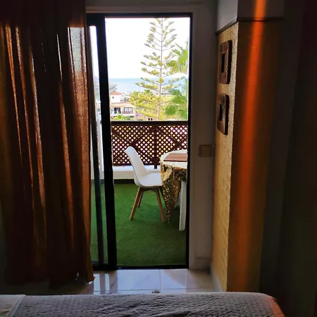 Apartment Lovely Views, Heated Pool, Great Location
