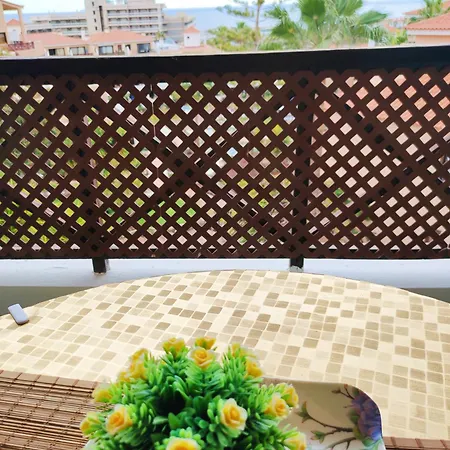 Apartment Lovely Views, Heated Pool, Great Location *