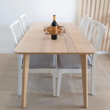 Holiday home Newly Renovated, Luxurious With A Heated Pool, 259