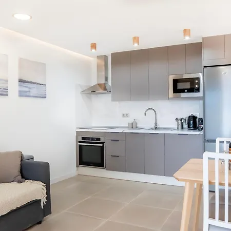 Newly Renovated, Luxurious With A Heated Pool, 259 Holiday home San Miguel de Abona