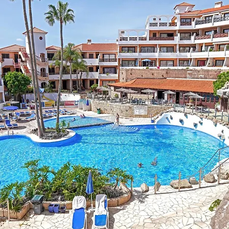 Holiday home Newly Renovated, Luxurious With A Heated Pool, 259 *