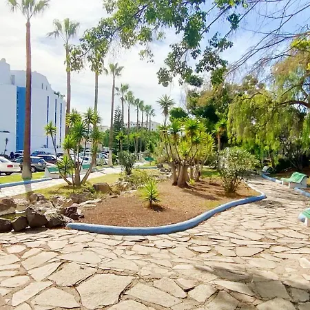 Park Con Piscina, Bar, Wifi, Parking