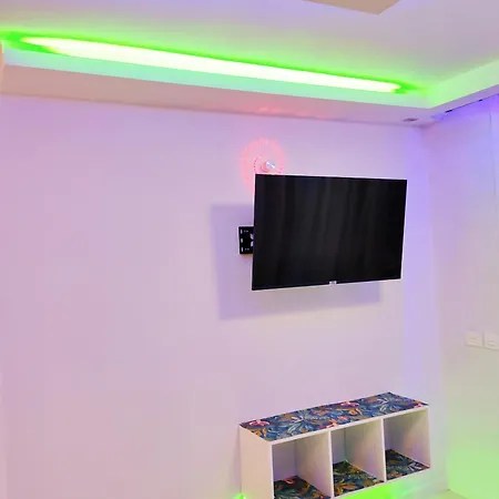 Apartment Park Con Piscina, Bar, Wifi, Parking