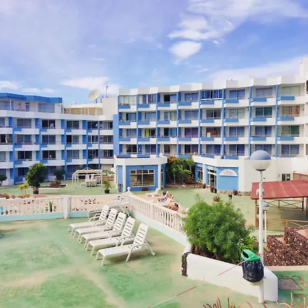 Park Con Piscina, Bar, Wifi, Parking *
