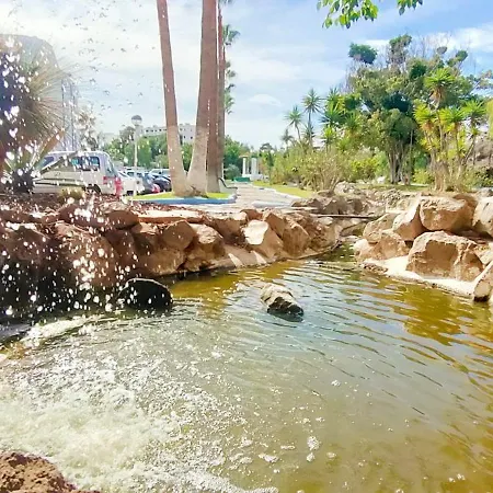 Park Con Piscina, Bar, Wifi, Parking