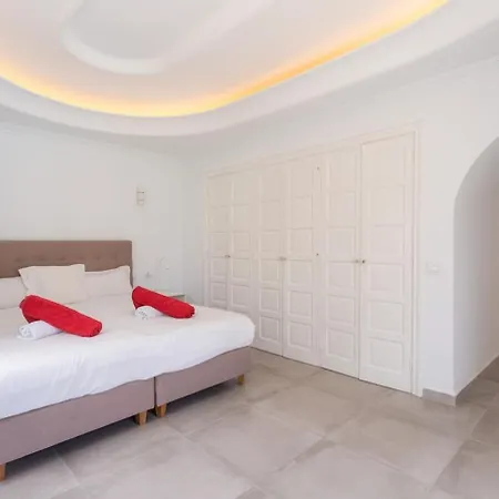 Villa Alamos Park-stunning In Huge Private Grounds San Miguel de Abona