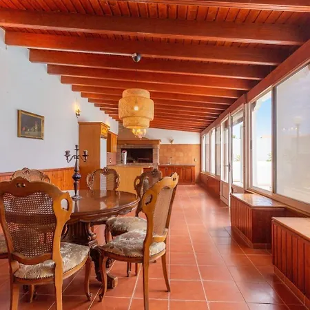 Alamos Park-stunning In Huge Private Grounds Villa *