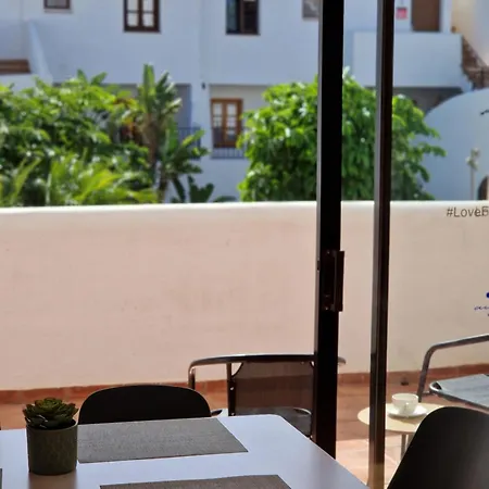 Sunny Oasis Amarilla Golf Apartment *