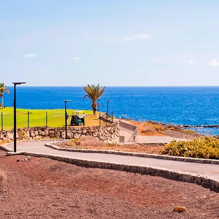 Oceanfront - Amarilla Breeze Holiday home *
