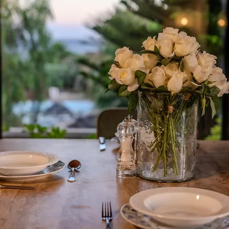 Oceanfront - Amarilla Breeze Holiday home *