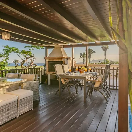 Holiday home Oceanfront - Amarilla Breeze
