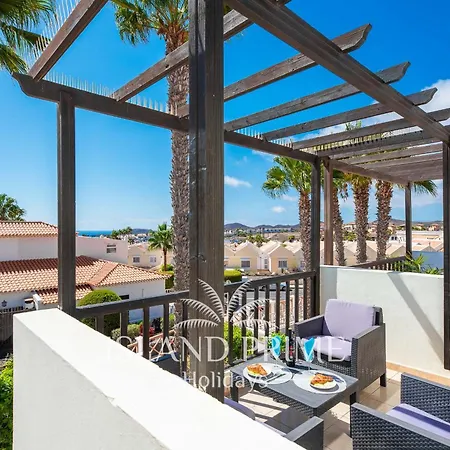 Holiday home House In Adelfas Ii Adf409