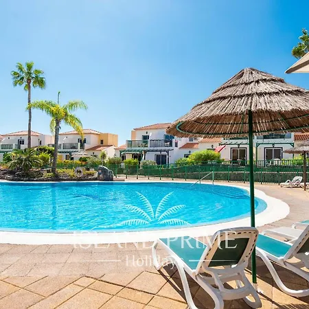 Holiday home House In Adelfas Ii Adf409 *