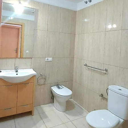 Apartment Spacious Apartment With Amazing View And Air Conditioning *