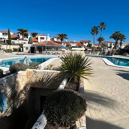 Villa Lola Sunset Place