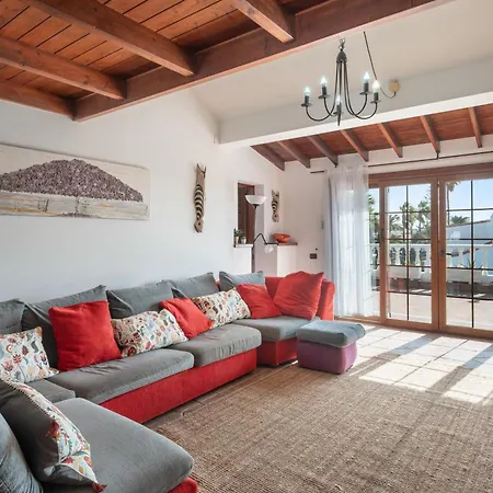 Lola Sunset Place Villa *