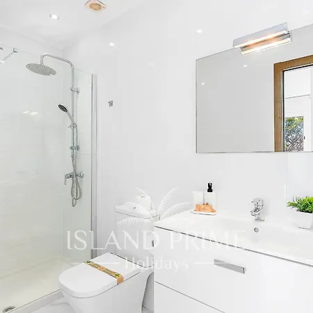 Villa Family Villa In A Heated Pool Complex In Golf Del Sur Fv4 San Miguel de Abona