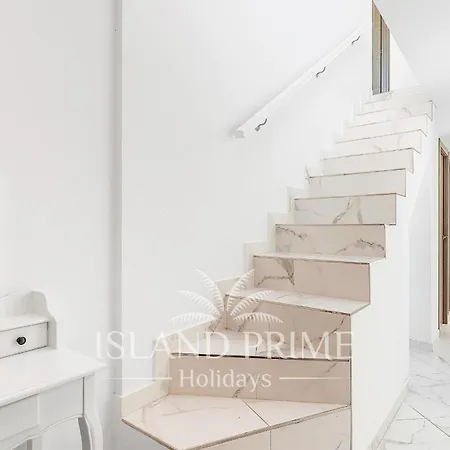 Family Villa In A Heated Pool Complex In Golf Del Sur Fv4