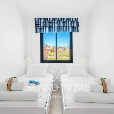 Villa Family Villa In A Heated Pool Complex In Golf Del Sur Fv4 *