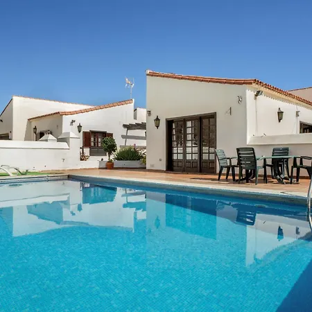 3-bedroom In Golf Del Sur Villa *