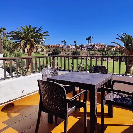 Two Bed Duplex With Spectacular Views *