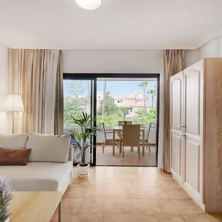 Albatros Park Apartment *