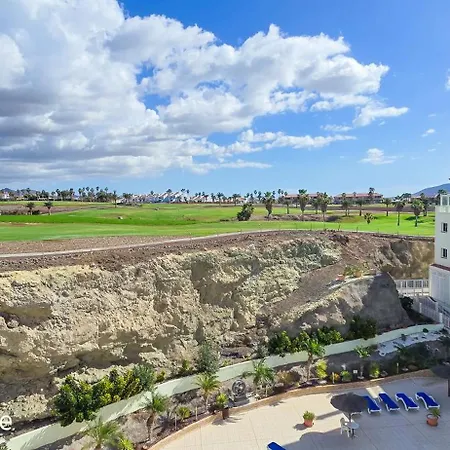 Apartment Mona's Point Tenerife - Aircon, Private Parking And Heated Pool