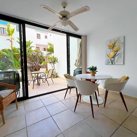 As De Casas - Golden Fairway Apartment