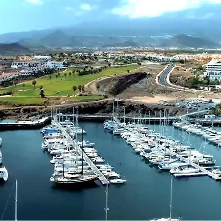Botel Velero Passionetenerife *