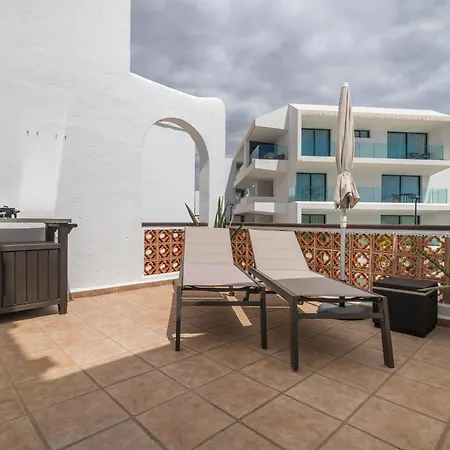 Apartment Casa Zuza - Ac, Heated Pool, 2 Terraces, 2 Bedrooms & Bathrooms, Tv Channels *