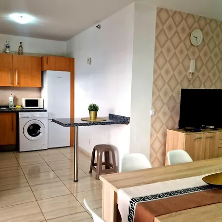 Bright And Spacious Rental With Ocean View