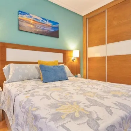Apartment With Pool And Gardens Near The Coast