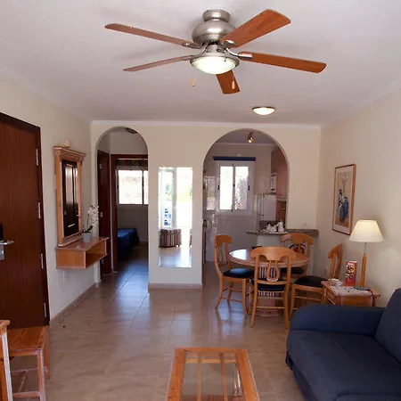 Aparthotel Wyndham Residences Golf Del Sur 3*