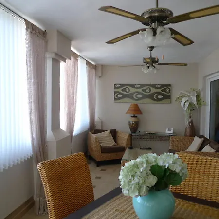Modern 3 Bed Penthouse, Duquesa Del Mar Apartment *