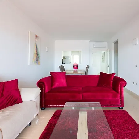 Royal Marina Bay Golf Apartment