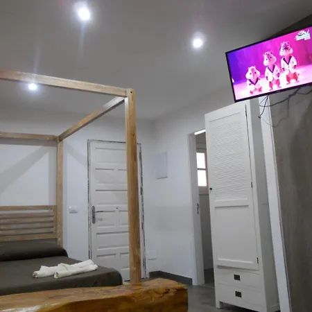 Maya Golf With A/c Apartment *