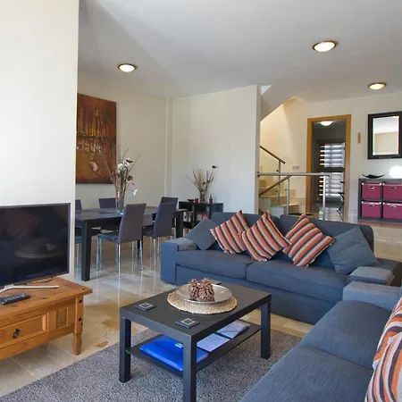 Sun Bay Villas, Lovely 3 Bed With Private Pool & Sea Views *