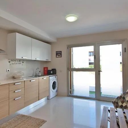 Sun Bay Villas, Lovely 3 Bed With Private Pool & Sea Views *