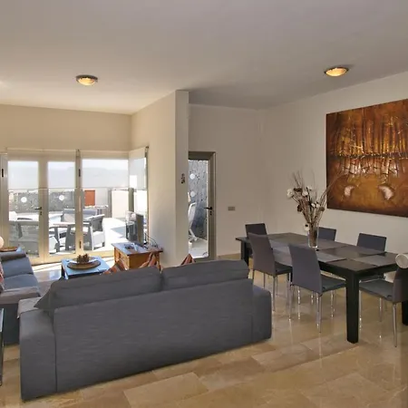 Sun Bay Villas, Lovely 3 Bed With Private Pool & Sea Views