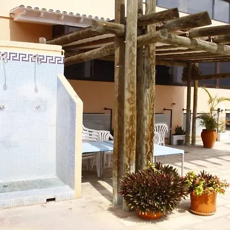 Apartment Bright Apt, Terrace,heated Pool.