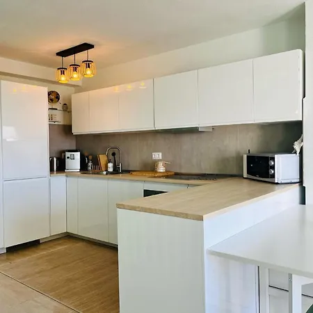 Fantastic Sea And Golf Course View House With 3 Bedrooms *