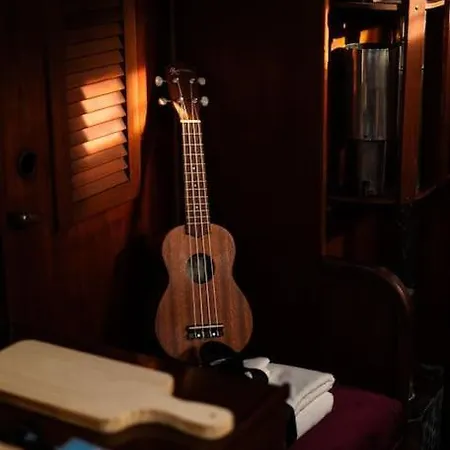 The Captains Locker - 30ft Yacht Botel San Miguel de Abona
