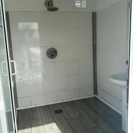 Botel The Captains Locker - 30ft Yacht